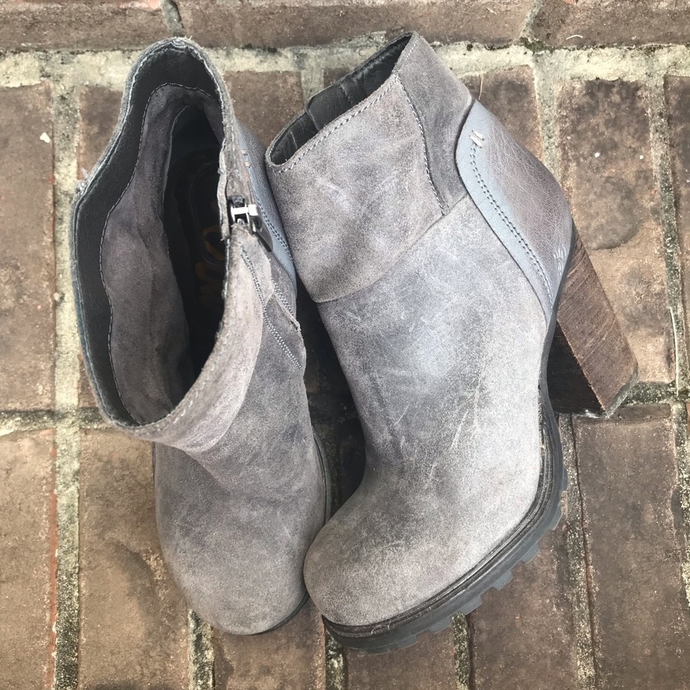 VGUC Sam Edelman Franklin Lug Sole Bootie in Grigio Gray | Size 6.5